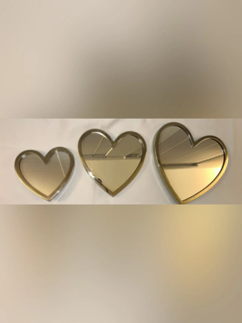 Pottery Barn Teen Gold Heart Wall Mirror Hooks